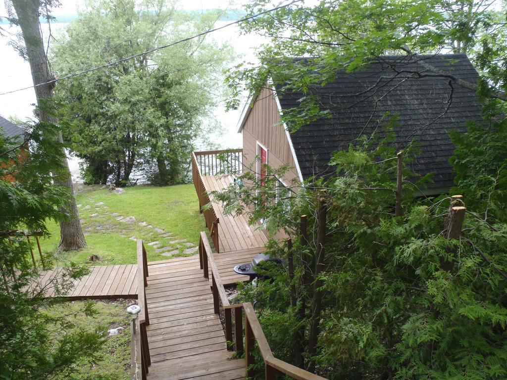 Red Lodge Resort Little Current Oda fotoğraf