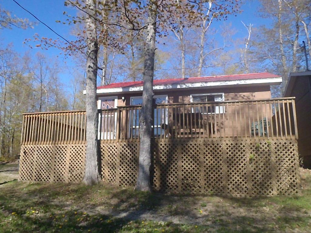 Red Lodge Resort Little Current Oda fotoğraf