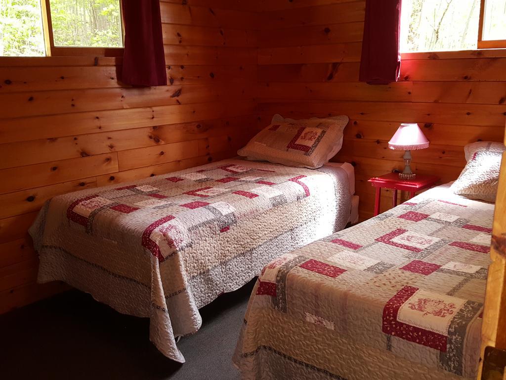Red Lodge Resort Little Current Oda fotoğraf